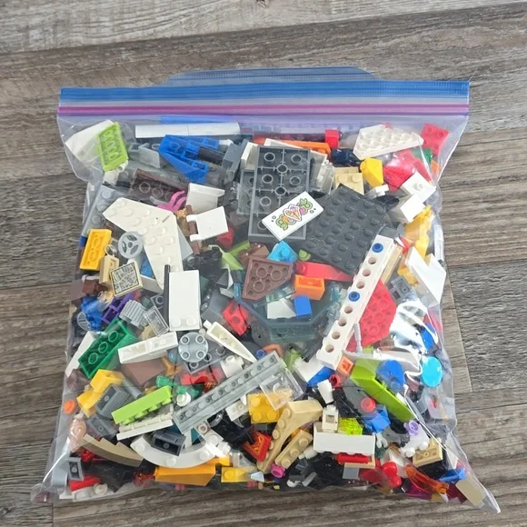 LEGO Mystery Grab Bag of Assorted Lego's| Mystery Bag #26 - Picture 10 of 10